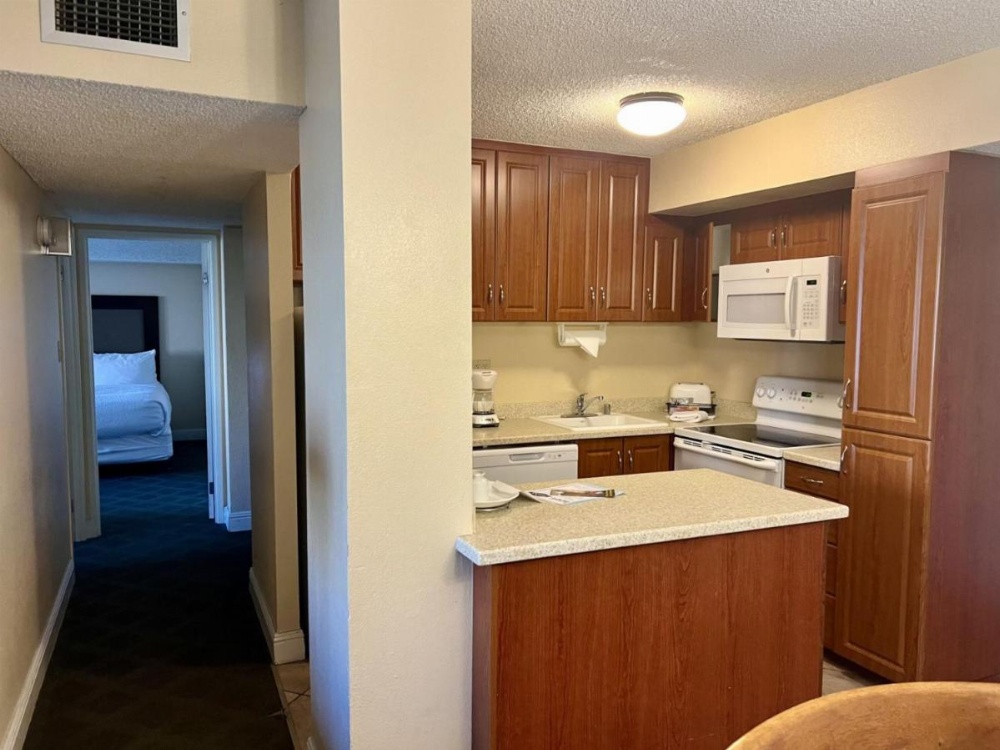 Jockey Resort Suites Center Strip Image 48